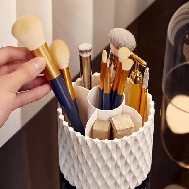 360° Rotating Makeup Organizer – Large Capacity Dustproof Cosmetic Storage Box 💄✨
