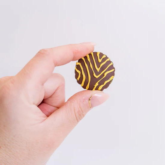 Squiggle Biscuit fridge magnet